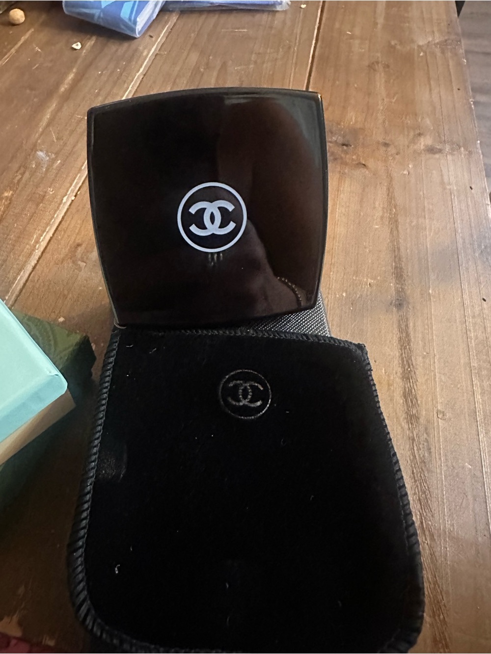 CHANEL Black Compact with Velvet Case